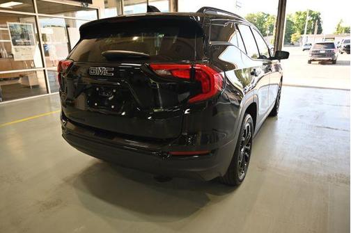 Ebony Twilight Metallic 2020 GMC Terrain SLT
