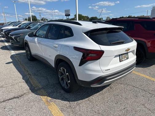 2025 Chevrolet Trax LT