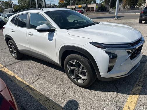 2025 Chevrolet Trax LT