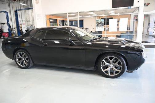 Pitch Black Clearcoat 2015 Dodge Challenger R/T
