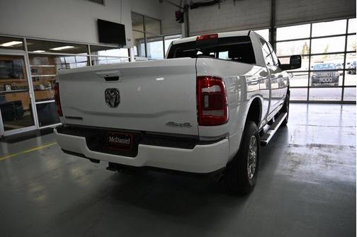 2023 RAM 2500 Laramie Crew Cab 4x4 6'4' Box
