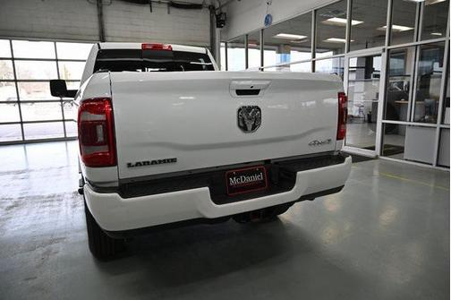 2023 RAM 2500 Laramie Crew Cab 4x4 6'4' Box