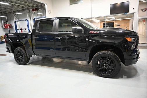 2022 Chevrolet Silverado 1500 Custom Trail Boss
