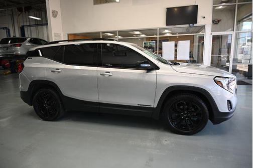 Quicksilver Metallic 2021 GMC Terrain SLE