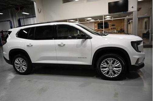 2026 GMC Acadia Elevation FWD