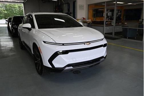 2025 Chevrolet Equinox EV LT