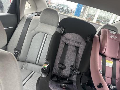 2022 Hyundai SONATA SE