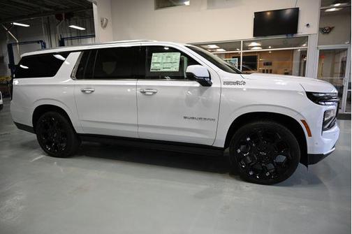 Polar White Tricoat 2026 Chevrolet Suburban High Country, 4WD