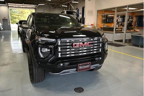 2025 GMC Canyon Denali