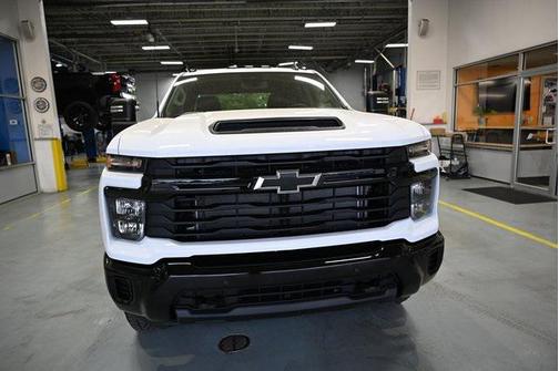 2026 Chevrolet Silverado 2500 Custom