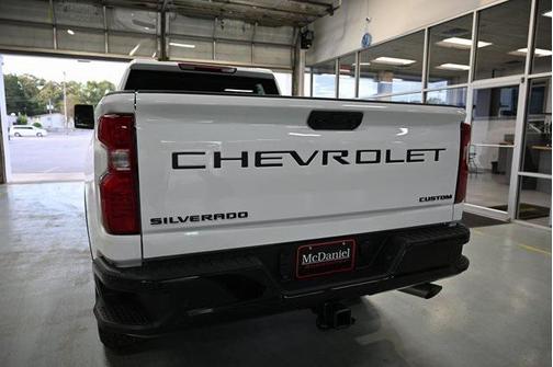 2026 Chevrolet Silverado 2500 Custom