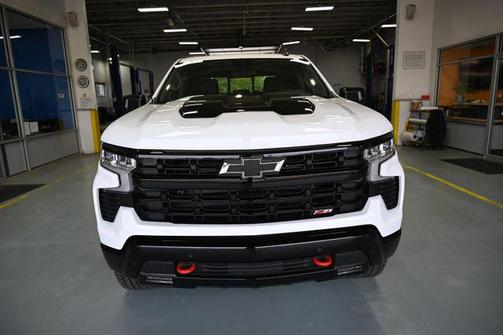 Summit White 2026 Chevrolet Silverado 1500 LT Trail Boss