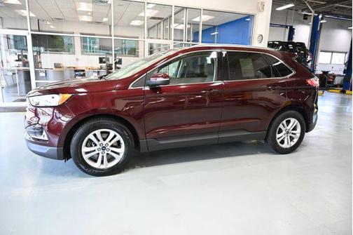 Burgundy Velvet Metallic Tinted Clearcoat 2020 Ford Edge SEL