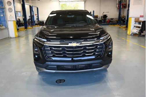 Mosaic Black Metallic 2027 Chevrolet Equinox 1LT