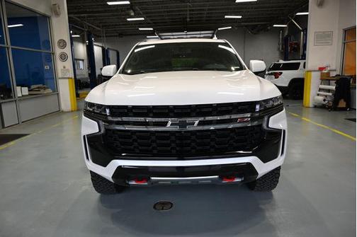 Iridescent Pearl Tricoat 2022 Chevrolet Suburban 4WD Z71