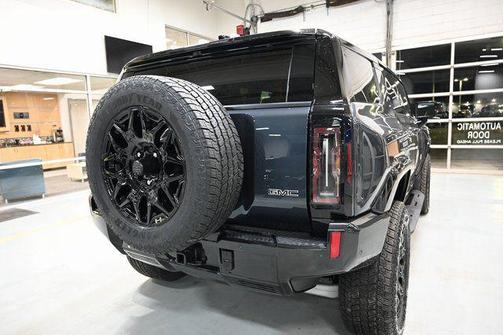 2026 GMC HUMMER EV SUV 2X