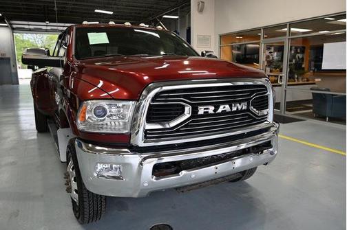 2018 RAM 3500 Limited Mega Cab 4x4 6'4' Box