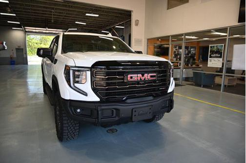 Summit White 2025 GMC Sierra 1500 AT4X