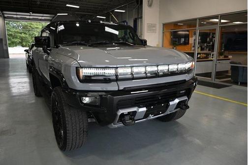 2026 GMC HUMMER EV SUV 2X