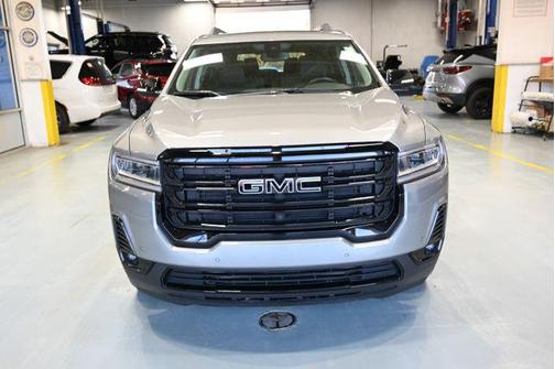 2023 GMC Acadia FWD SLT