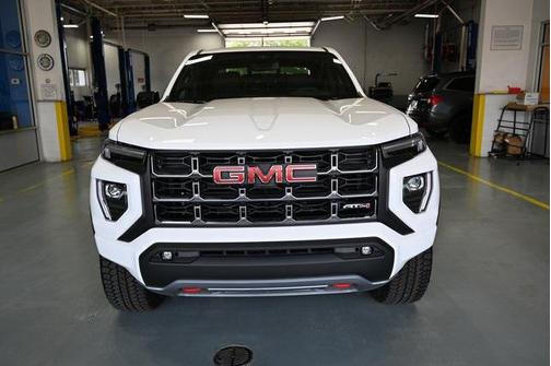 2025 GMC Canyon AT4