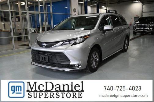 2023 Toyota Sienna XLE
