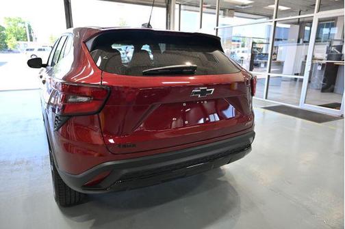 Crimson Metallic 2024 Chevrolet Trax FWD 1RS