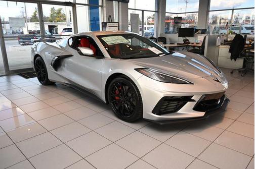 Blade Silver Metallic 2026 Chevrolet Corvette Stingray w/3LT