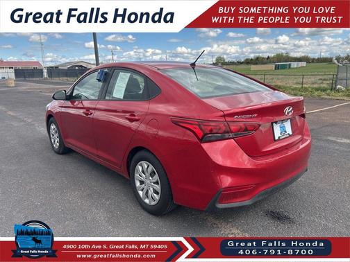 Pomegranate Red Metallic 2020 Hyundai Accent SE