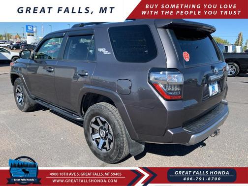 2022 Toyota 4Runner TRD Off Road