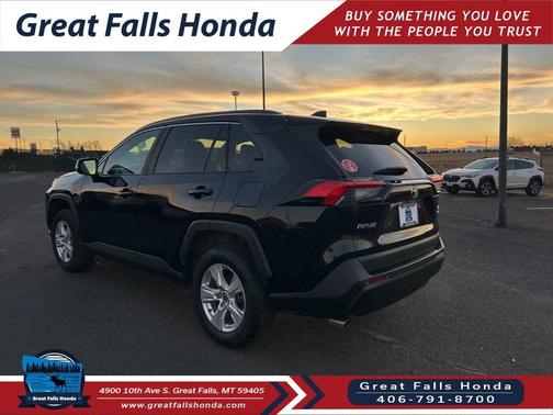 2021 Toyota RAV4 XLE