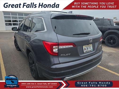 Gray 2022 Honda Pilot AWD Black Edition