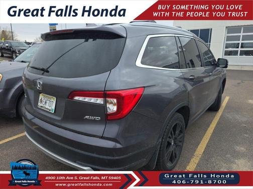 Gray 2022 Honda Pilot AWD Black Edition