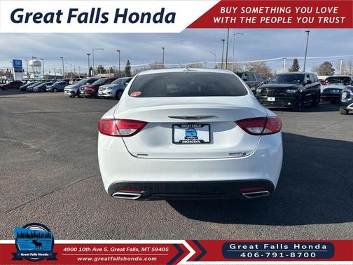 2015 Chrysler 200 S