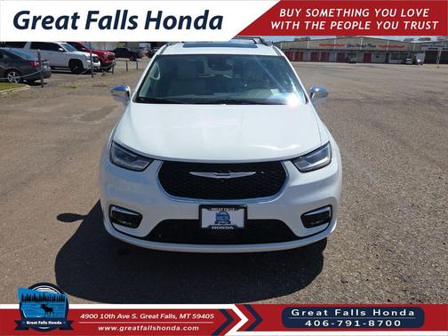 Bright White Clearcoat 2021 Chrysler Pacifica Limited