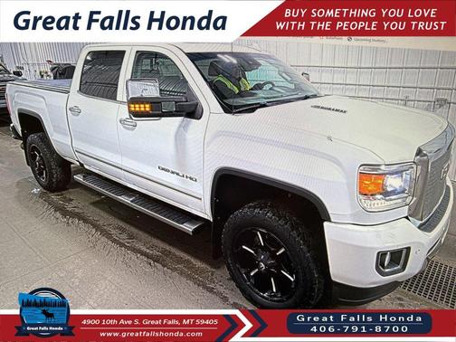 White 2016 GMC Sierra 2500 Denali