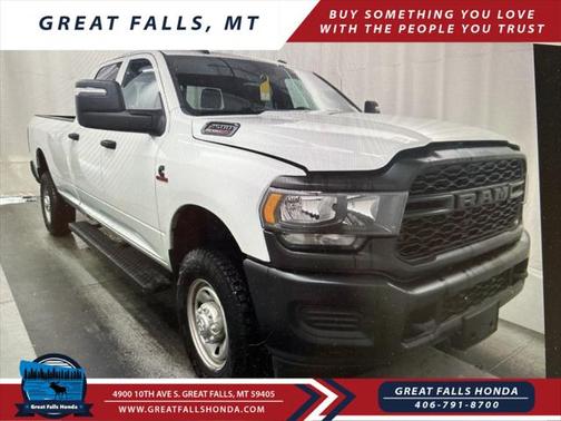 2023 RAM 2500 Tradesman Crew Cab 4x4 8' Box