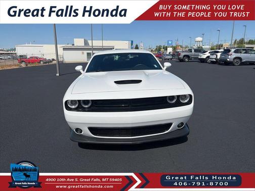 White Knuckle Clearcoat 2022 Dodge Challenger GT