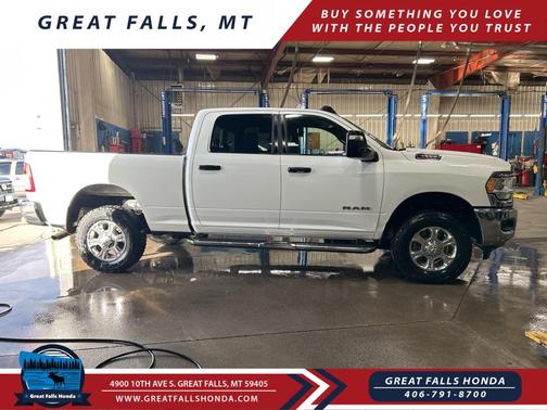 2024 RAM 2500 Big Horn Crew Cab 4x4 6'4' Box