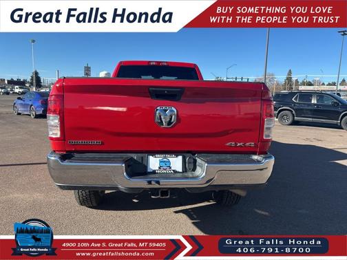 2023 RAM 2500 Big Horn Crew Cab 4x4 8' Box