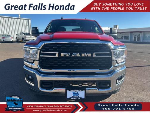 2023 RAM 2500 Big Horn Crew Cab 4x4 8' Box