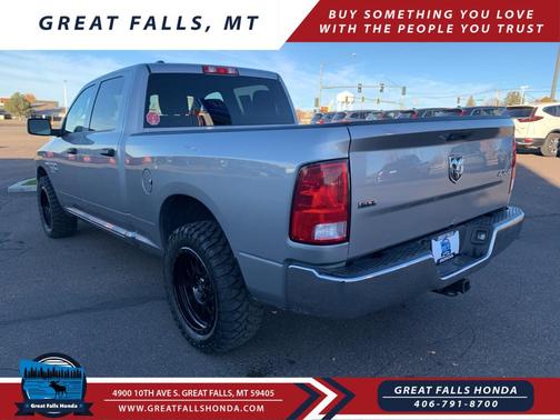 2022 RAM 1500 Classic SLT