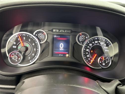 2025 RAM 2500 Big Horn Crew Cab 4x4 6'4' Box