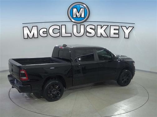 Diamond Black Crystal Pearlcoat 2024 RAM 1500 Laramie
