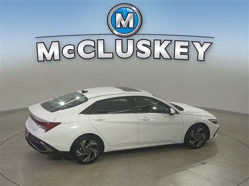 2025 Hyundai ELANTRA SEL