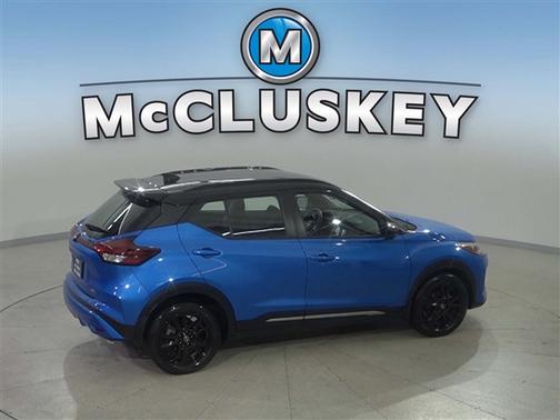 Electric Blue Metallic/Super Black 2023 Nissan Kicks SR