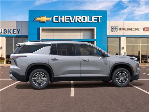 Sterling Gray Metallic 2026 Chevrolet Traverse LT