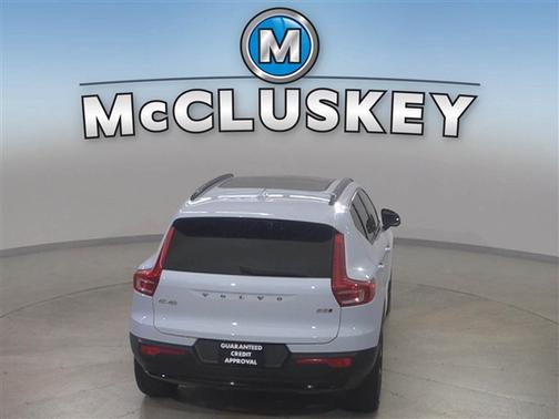 2024 Volvo XC40 B5 Core