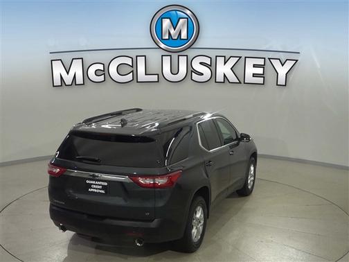Graphite Metallic 2019 Chevrolet Traverse LT Cloth