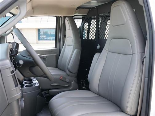 2025 Chevrolet Express 2500 RWD 2500 Regular Wheelbase WT